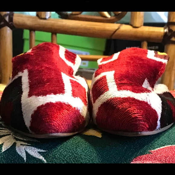 SUFI SHOES **RED CROSS Pair** Handmade Boho Luxury NWOTs EU Sz 39 USA 8.… - Picture 5 of 10